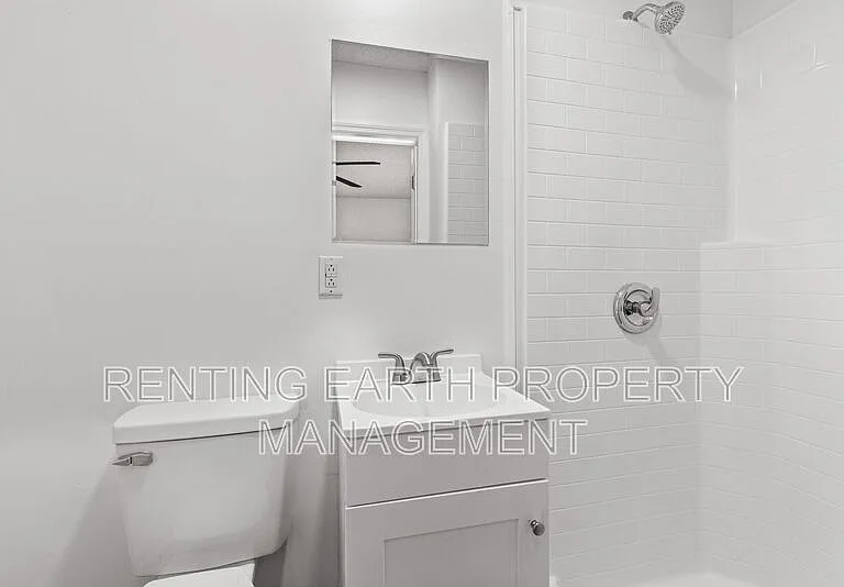 2321 4th St NE — Photo 16