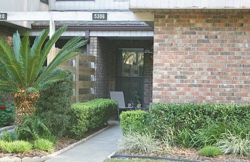 2nd image of 5306 NW 34th Pl