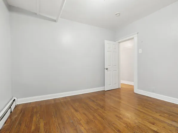 162 Fairview Avenue image 13 of 24