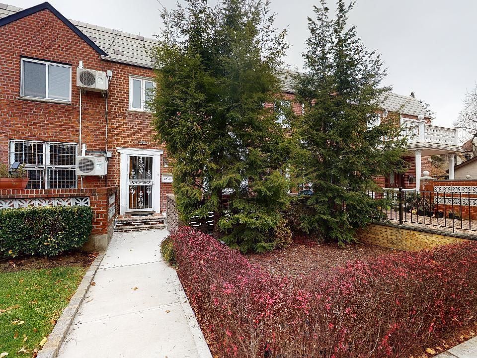 1st image of 67-45 Harrow St #1