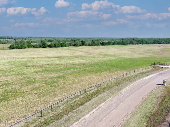 14 Kennedi Dr, Whitesboro, TX 76273