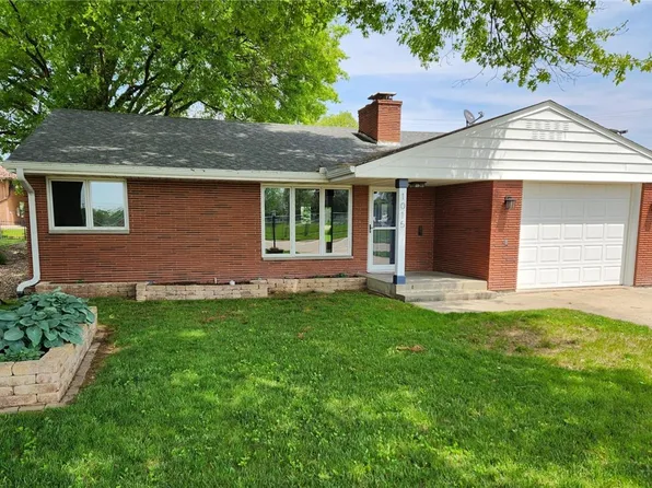 1015 W Marion St, Knoxville, IA 50138