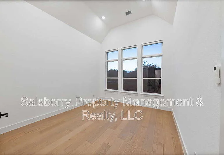 1790 Coopers Hawk Dr — Photo 23