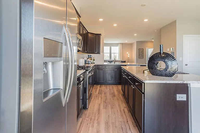 322 Mantoloking Dr — Photo 3