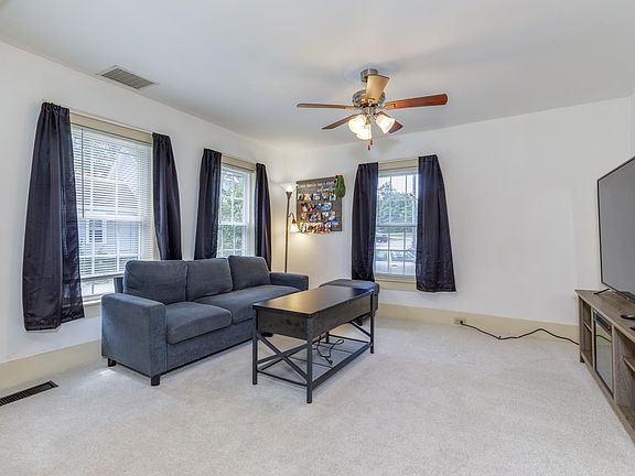 4th image of 53 Butler Street