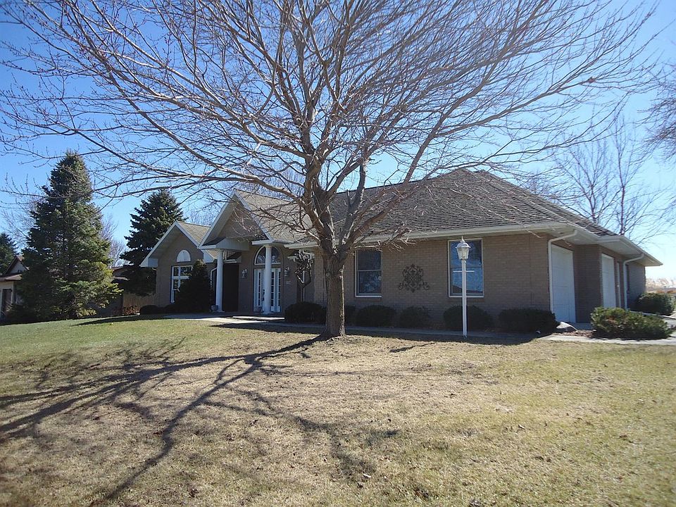 114 Mallard Dr, Storm Lake, IA 50588 Zillow