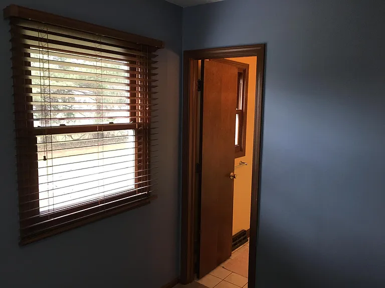Master Bedroom to MB Bath