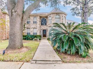 1906 Lakebend Dr, Sugar Land, TX 77478