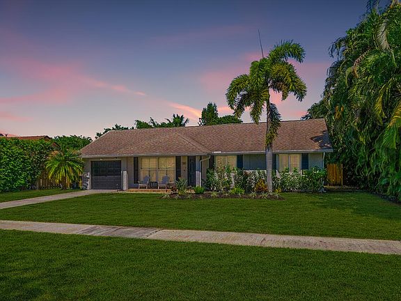 4th image of 1315 Fulmar Drive