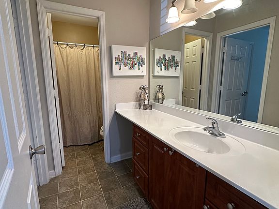 5th image of 1907 Barrow Way