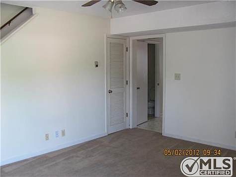 4th image of 271 Winters Ct APT C