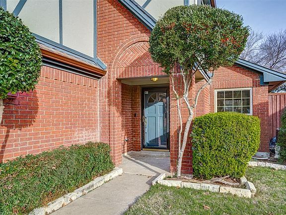 2nd image of 3837 Beaumont Ln