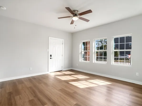 1115 Hogan St APT 2, Houston, TX 77009