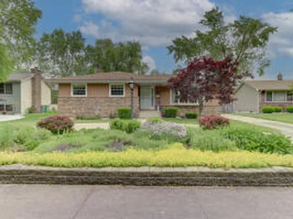 9455 Northcote Ave, Munster, IN 46321