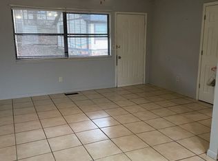 J 2nd St, Hollister, MO 65672