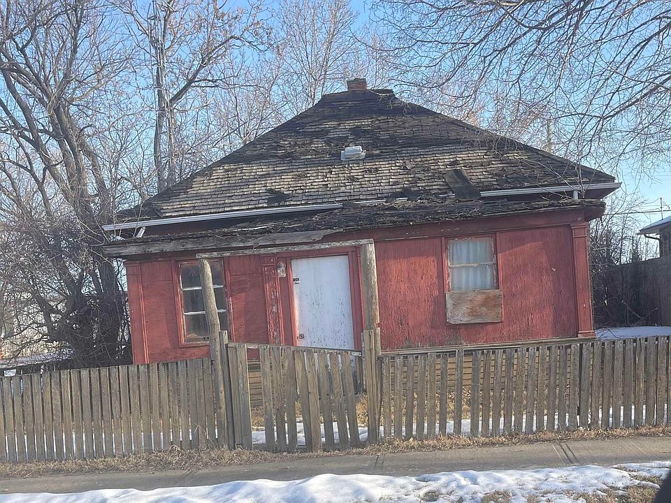 2nd image of 4806 49th Ave