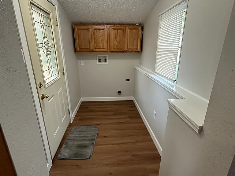 106 S Washington St — Photo 14