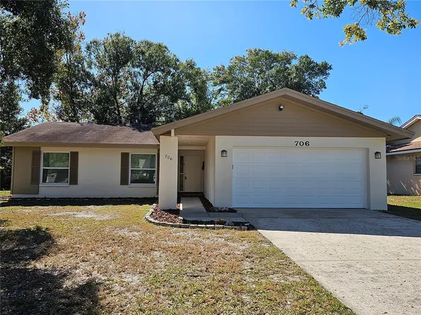 706 Regency Ct, Tampa, FL 33613