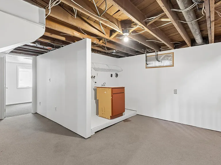 3512 S Division St — Photo 21