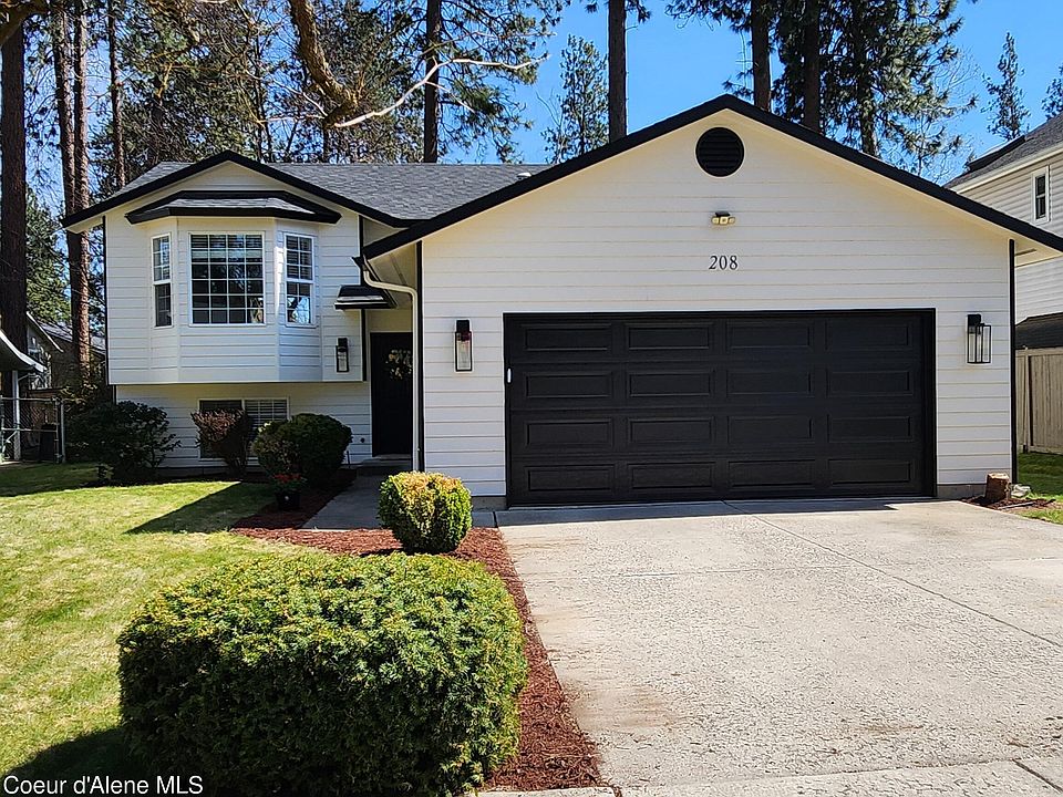 1st image of 208 S Riverwood Ct