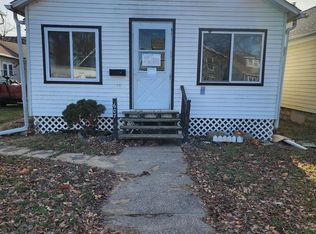 607 3rd Ave S, Clinton, IA 52732