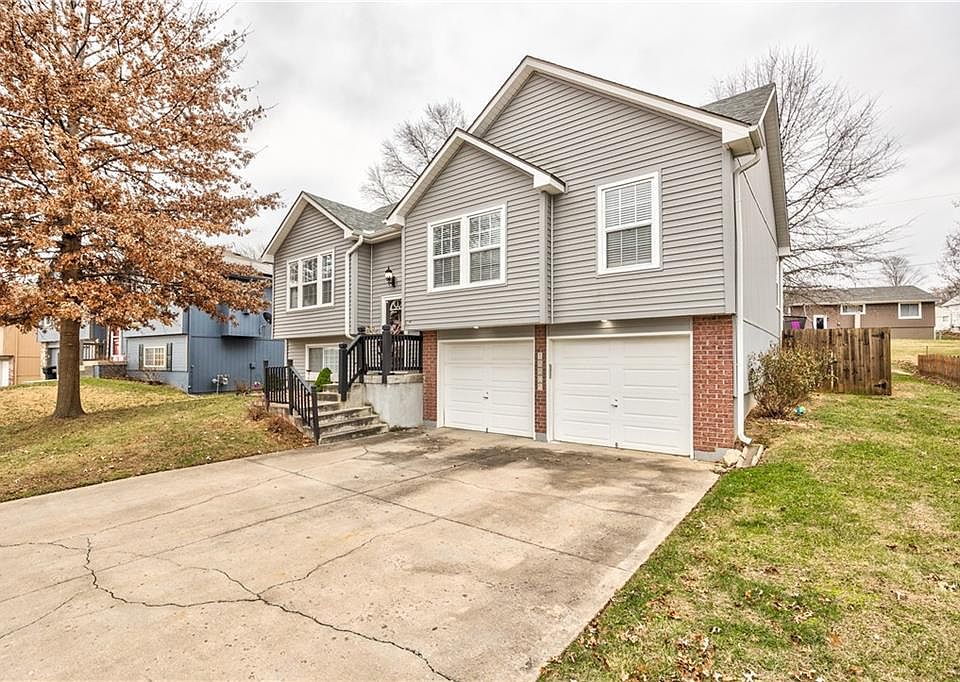 1st image of 18505 E Bundschu Pl