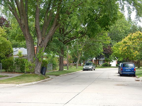 4th image of 36085 Summers St
