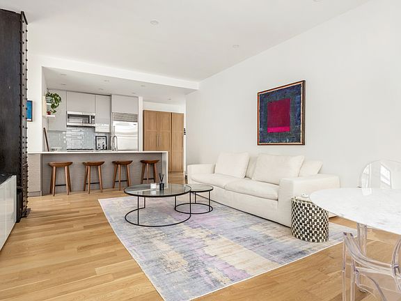 5th image of 71 Nassau St APT 6A