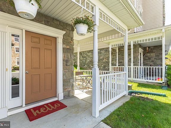 4th image of 3688 Bedford Dr