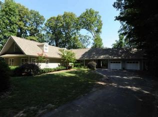 6690 Riverside Dr NW, Sandy Springs, GA 30328