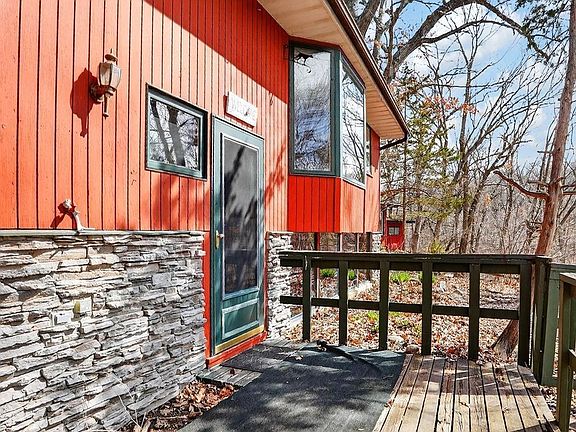3rd image of 2512 Timber Dr