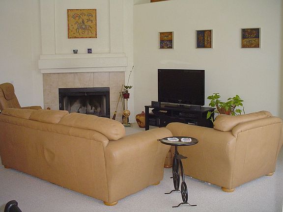 Spacious Family Room