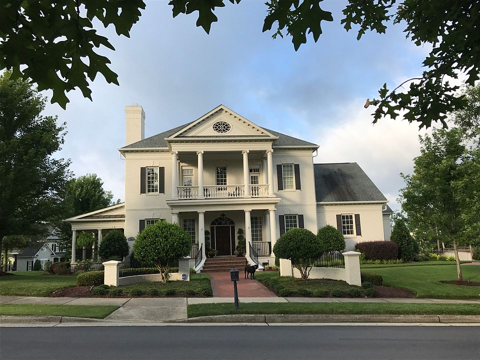 Front with custom walkway