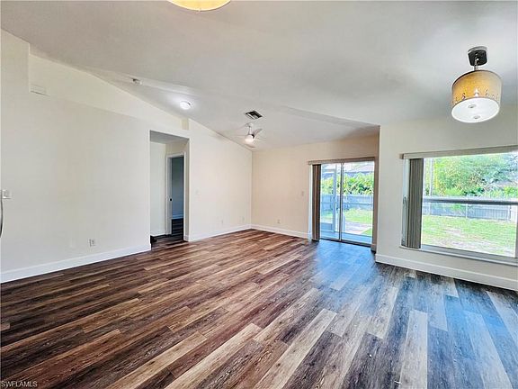5th image of 3917 Bennett Ln