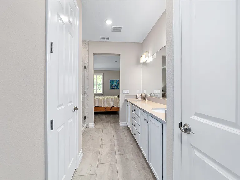 3384 NW 54th Ct — Photo 17