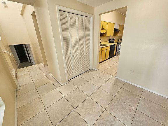 3rd image of 2818 SW 2nd Ave