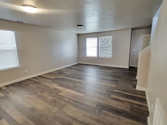 5th image of 17649 N Parkdale Ave