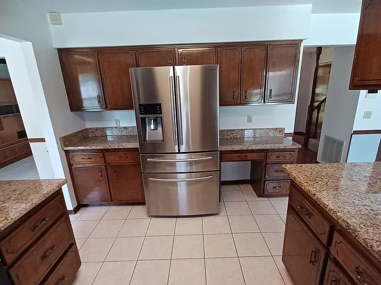 2295 Foxwood Dr — Photo 9