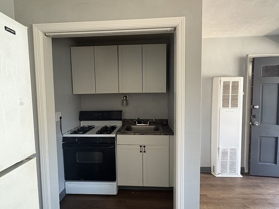 2nd image of 270 E Nottingham Rd #11355305