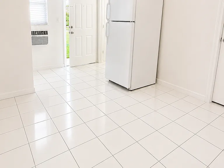 Allegro Apartments — Photo 6