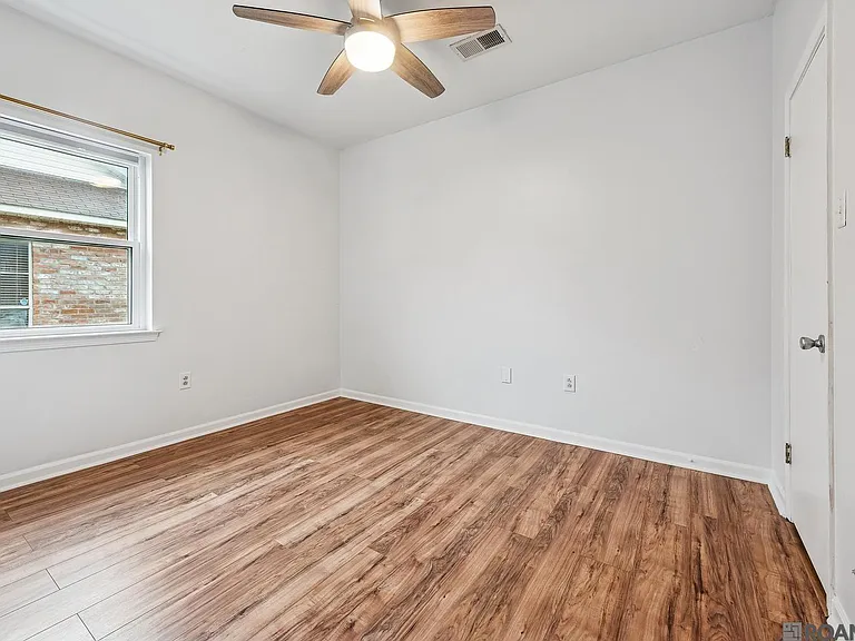 777 Hadley Dr — Photo 10