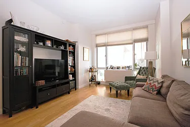 Rented by R New York