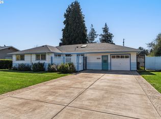 2956 Willakenzie Rd, Eugene, OR