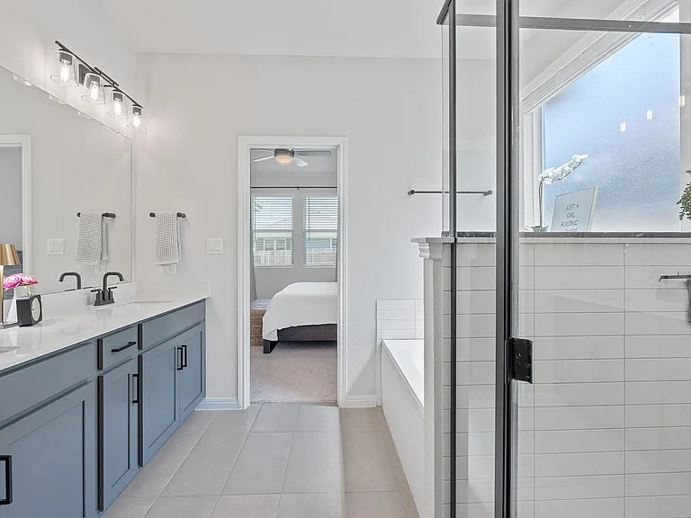 179 Kings Canyon Dr — Photo 17