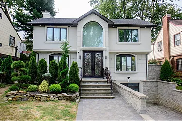 138-22 82nd Avenue, #1