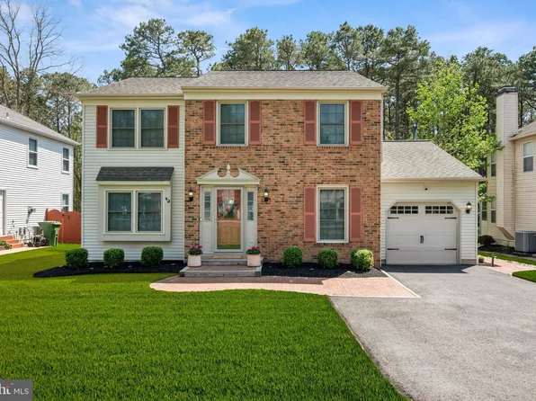 42 Picadilly Cir, Marlton, NJ 08053