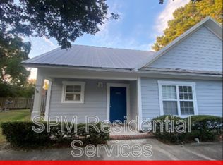 2501 Ebb Tide Ln, Wilmington, NC 28409