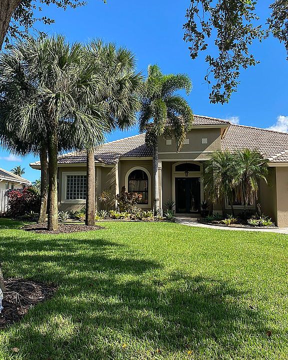 1st image of 2060 SW 59th Ave