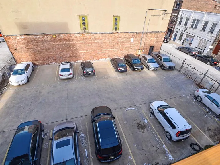 110 E 13th St #3 — Photo 32