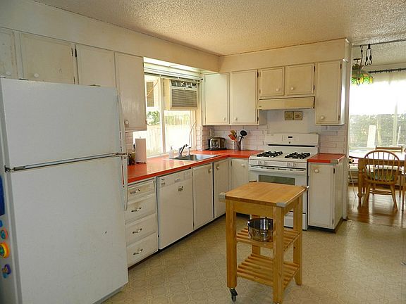 3rd image of 11808 NE 144th Pl